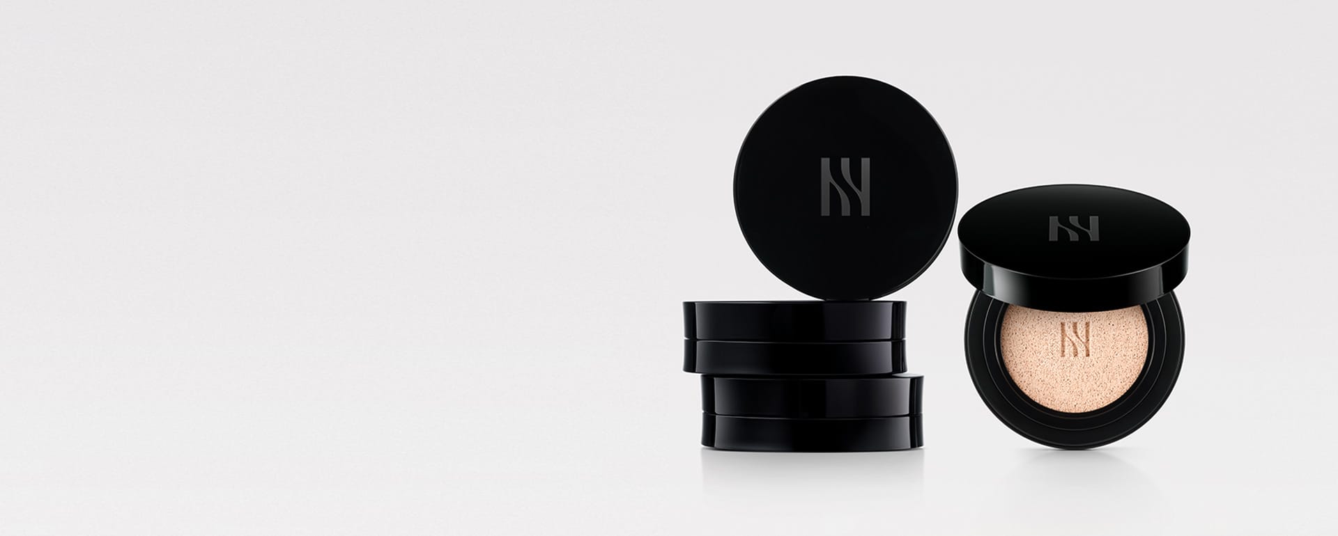 BLACK CUSHION FOUNDATION
