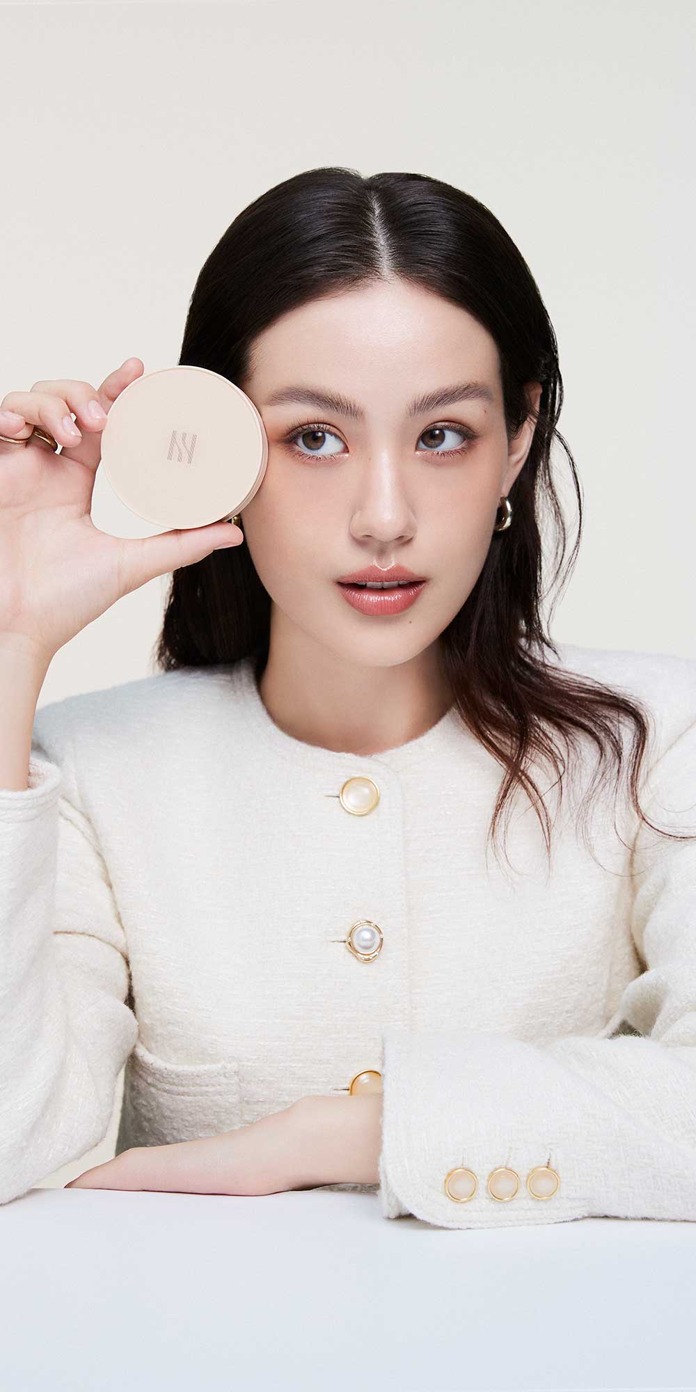 SKIN RADIANT GLOW CUSHION Lookbook 5 (크게 보기)