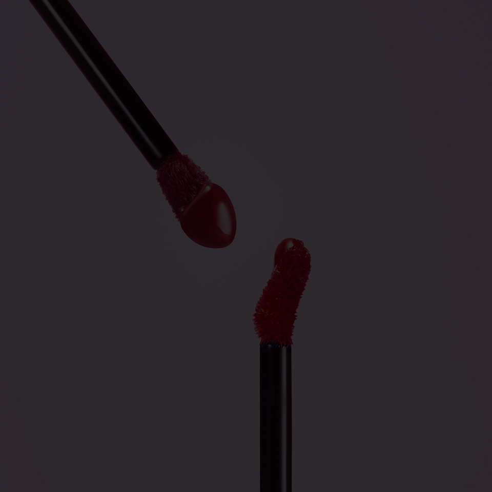 헤라 센슈얼 틴티드 샤인 립 세럼 더블 하이드레이션 케어-제품 컷